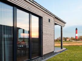 Gud Jard Lodge Nr 19 - Design-Ferienhaus mit exklusiver Ausstattung，位于佩尔沃姆的酒店