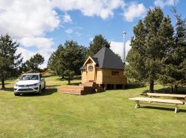 Little Lochan Lodge，位于Glenfarg的山林小屋