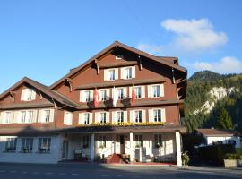 Hotel Garni Rösslipost，位于安特里堡霍奇伊布里格滑雪区附近的酒店