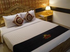 Javan Hotel，位于Gāzipur的酒店