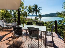 Cooinda Gardens on Hamilton Island by HIHA，位于汉密尔顿岛的高尔夫酒店