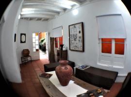 Casa-Arbol，位于波哥大Luis Angel Arango Library附近的酒店
