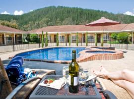 Ovens Valley Motor Inn，位于布赖特的酒店