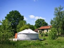 Yourtes de Vassivière
