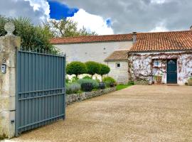 Du Côté de l'Ombrière，位于热镇的住宿加早餐旅馆