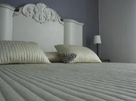 迪姆拉萨巴蒂尼住宿加早餐旅馆