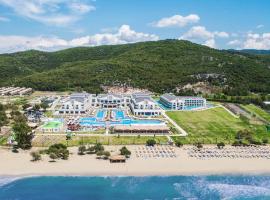 Korumar Ephesus Beach & Spa Resort - Ultra All Inclusive，位于库萨达斯水上幻想乐园附近的酒店