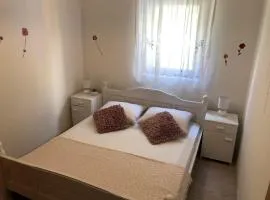 Apartments Vrdoljak
