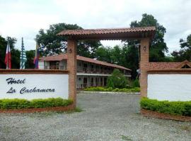 ZAFFARI Y HOTEL LA CACHAMERA，位于San Juan de Arama的酒店