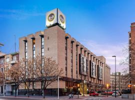 B&B HOTEL Zaragoza Los Enlaces Estación，位于萨拉戈萨萨拉戈萨机场 - ZAZ附近的酒店