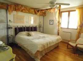 Chez Nous. B & B，位于Bassy的酒店