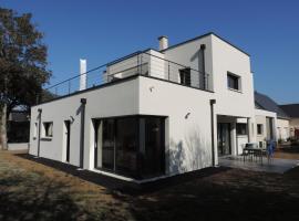 Jolie maison d’architecte，位于尚布雷莱图尔的酒店