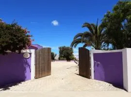 VILLA VIOLA CON PISCINA A TIGGIANO in PUGLIA SALENTO di VACANZELAROSA