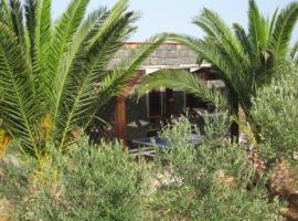 casa delle palme，位于乌斯蒂卡的度假屋