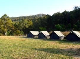 Nainital Camp Wildland & Farmstay，位于奈尼塔尔的酒店