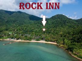 岩石白兰宾馆，位于象岛的住宿加早餐旅馆