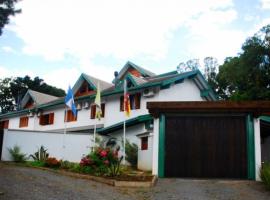 腾塔卡奥汽车旅馆（仅限成人），位于卡内拉的酒店