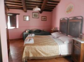 Residenza di Paese Castello del Poggio，位于Ferentillo的酒店