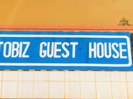 Tobiz Guest House Mbarara，位于姆巴拉拉的汽车旅馆