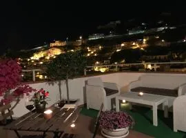 Holiday Rooms Portale Pirrera