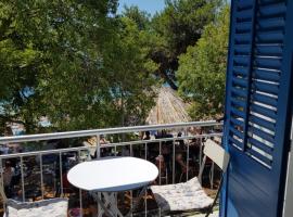 Adriatic Blue View，位于德尔韦尼克的家庭/亲子酒店