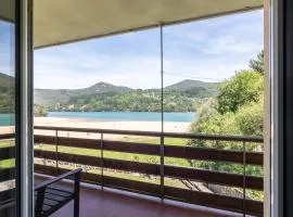 Sukarrieta apartment by People Rentals