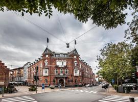 第一豪华酒店，位于欧登塞Odense Central Library附近的酒店