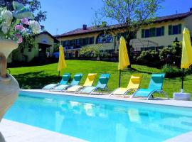 Villa "Piemonte"，位于Tigliole的酒店