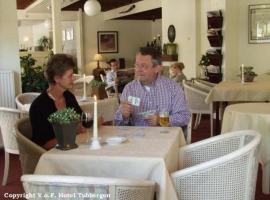 Hotel Tubbergen，位于图贝尔亨的酒店