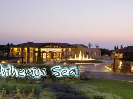 安西塞姆斯海滩酒店及Spa，位于埃利亚的带按摩浴缸的酒店