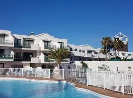 Lanzarote-Beach-Apartment, Las Cucharas Beach, Costa Teguise -- 1 MINUTE WALK FROM MAIN SQUARE, 35 METERS FROM BEACH