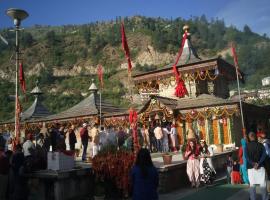 Hotel River View, Rohru，位于Rohru的酒店