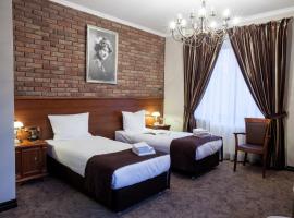 Trzy Korony Boutique Hotel&SPA Piwne，位于普瓦维的酒店