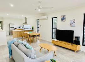 DAYDREAMING Airlie Beach, Water views & only 200m to boardwalk.，位于坎农代尔的酒店