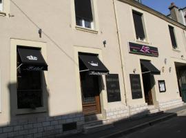 Logis Hôtels Restaurant Les 3 Rois，位于伊苏丹的酒店