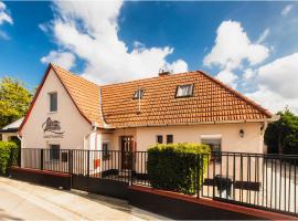 Róma Apartmanház，位于博加奇的酒店