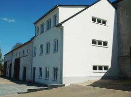moderne Ferienwohnung in ruhiger Lage，位于Eft的酒店