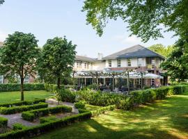 Parkhotel Tjaarda，位于奥拉涅沃德Heidemeer Golfclub附近的酒店