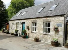 Ard Darach Cottage - very central