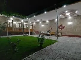 Saroy Guest house