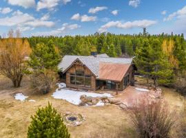 Rainbow Point Sabo Cabin，位于西黄石的酒店