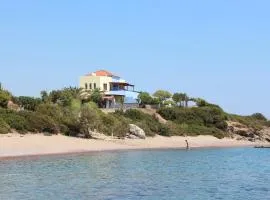 Paraktio Beach Apartments