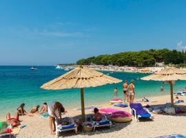 Apartments and Rooms Jakov，位于普利莫顿的酒店