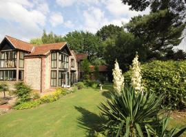 Felbrigg Lodge Bed And Breakfast，位于埃尔默顿的酒店