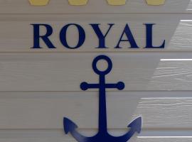 Floating House Marina Royal，位于波尔托罗的酒店