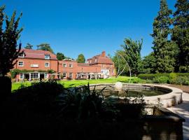 松林酒店，位于斯劳的酒店