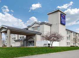 Sleep Inn near Great Lakes Naval Base，位于Lake Bluff的宾馆