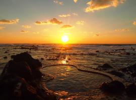 Koganezaki Furofushi Onsen，位于Fukaura不老不死温泉附近的酒店