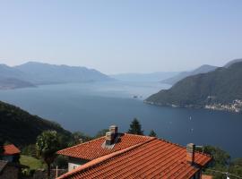 Nido sul Lago Maggiore，位于马卡尼奥的酒店
