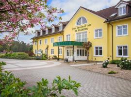 Ferien Hotel Fläming，位于尼梅克的带停车场的酒店